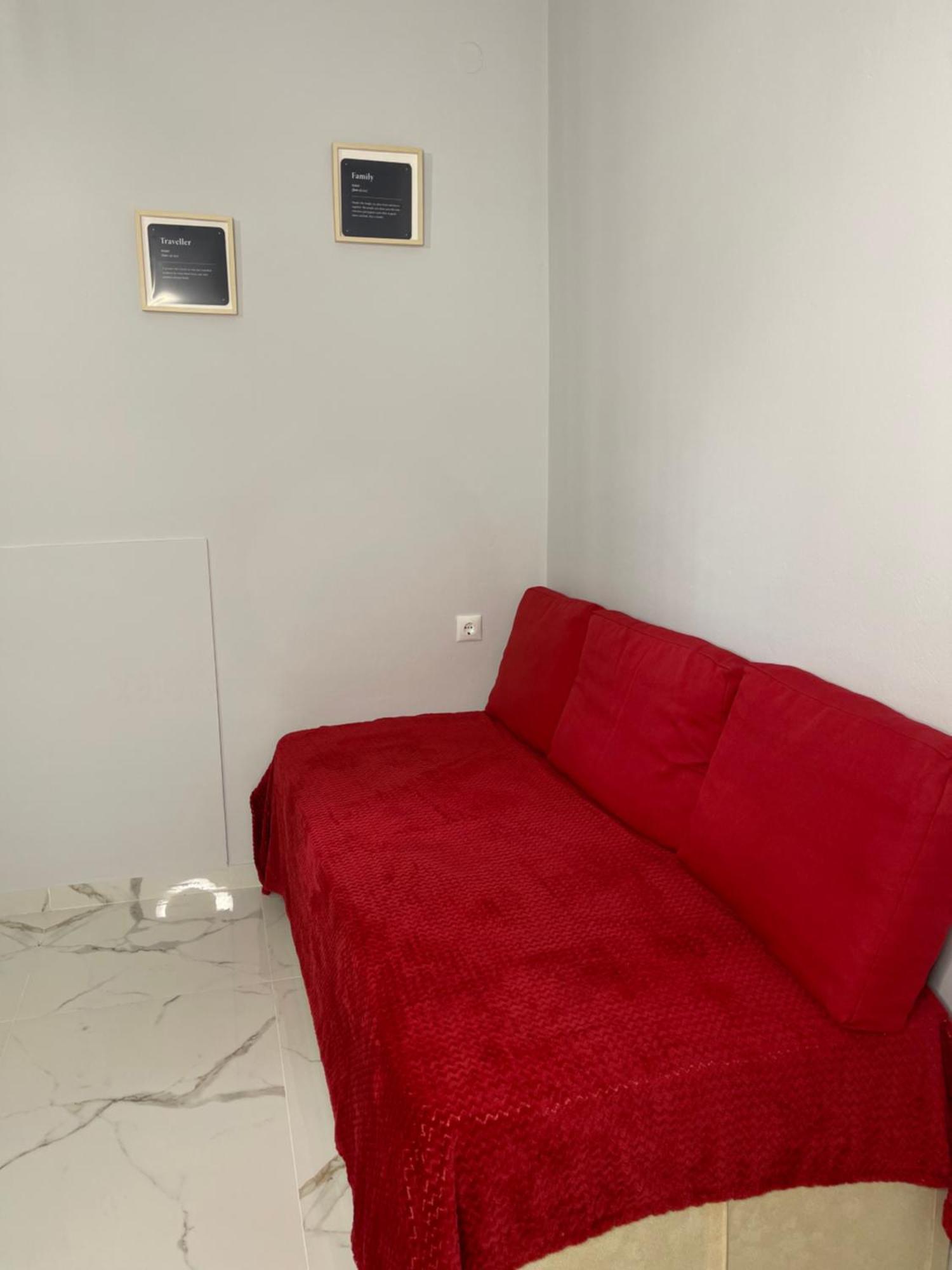 Airpoint Renovated Apartment Artemida  Ngoại thất bức ảnh
